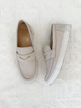 FRYE Ivy Loafers Women's Size 7 Ivory